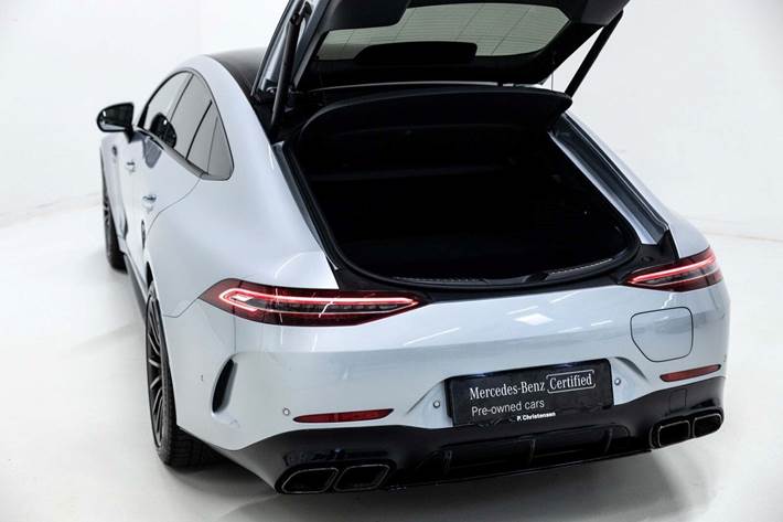 Grå Mercedes AMG GT 63 S fra 2022