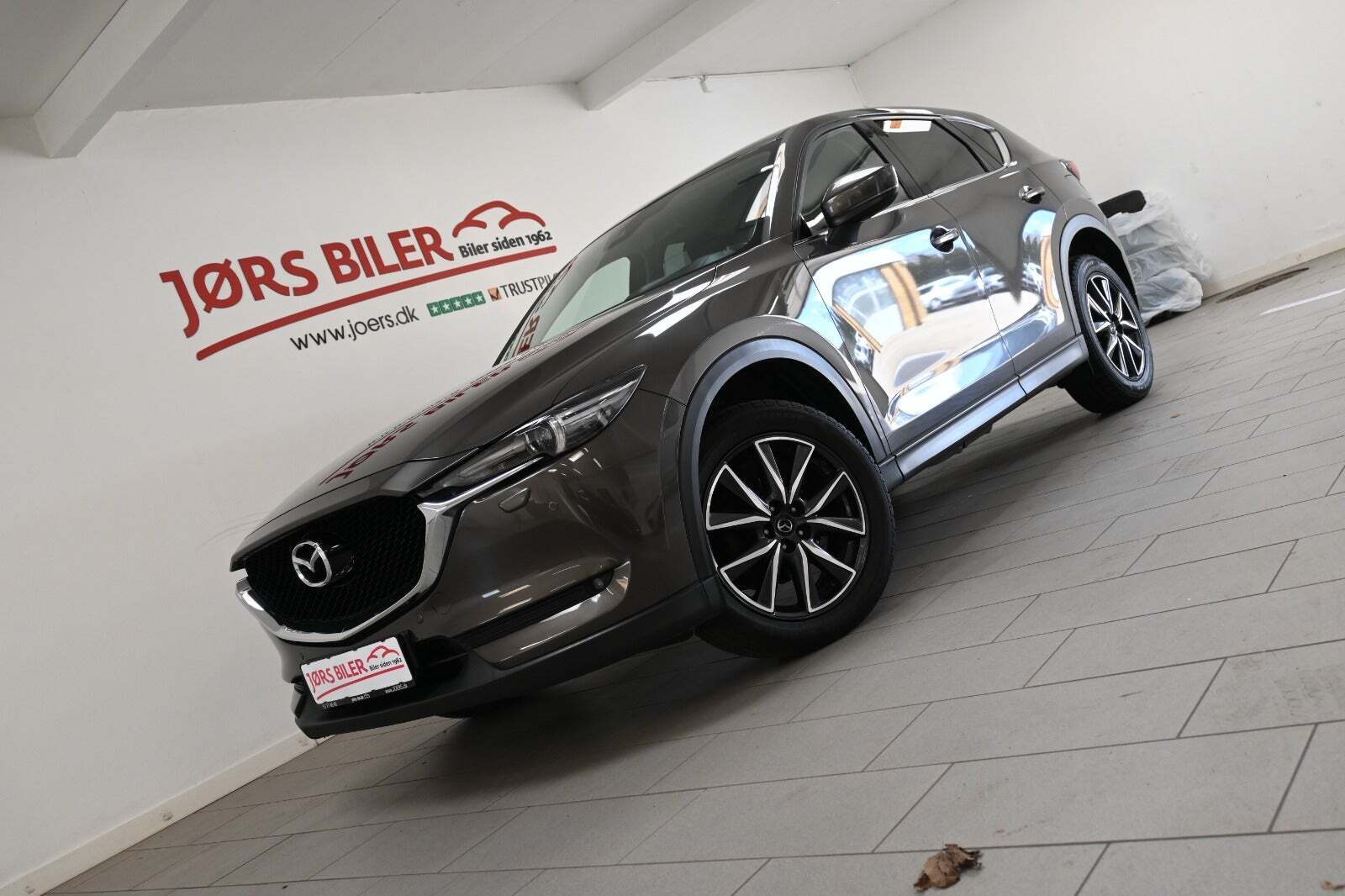 Grå Mazda CX-5 fra 2018