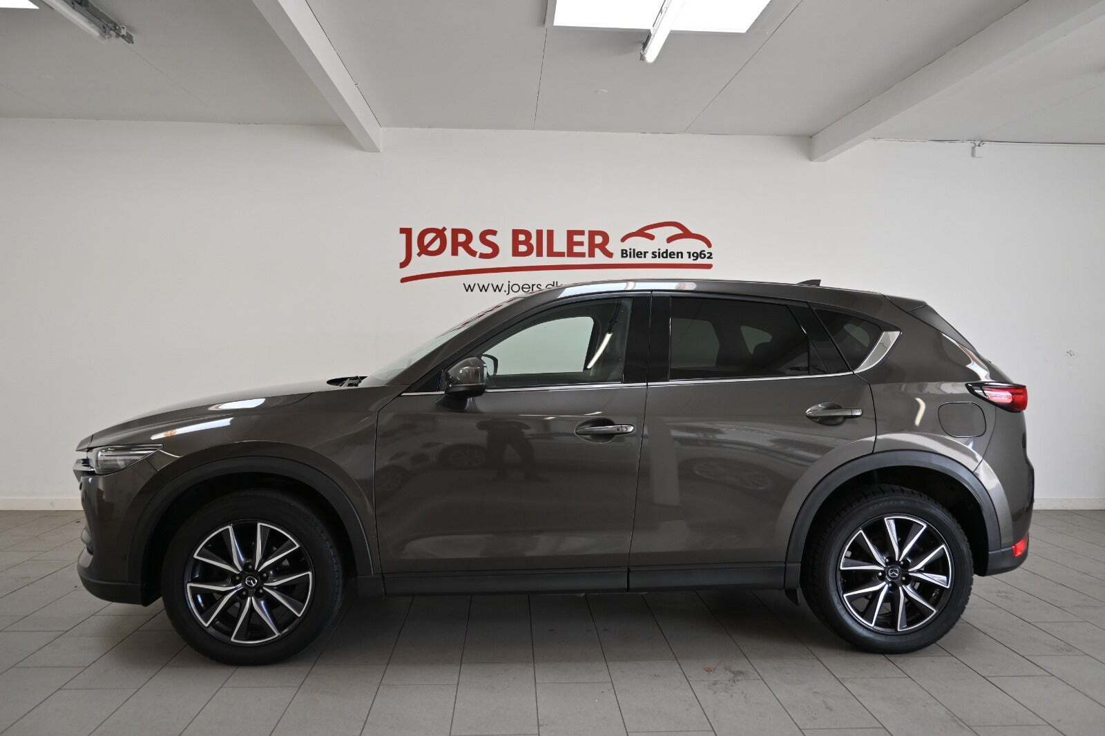 Grå Mazda CX-5 fra 2018