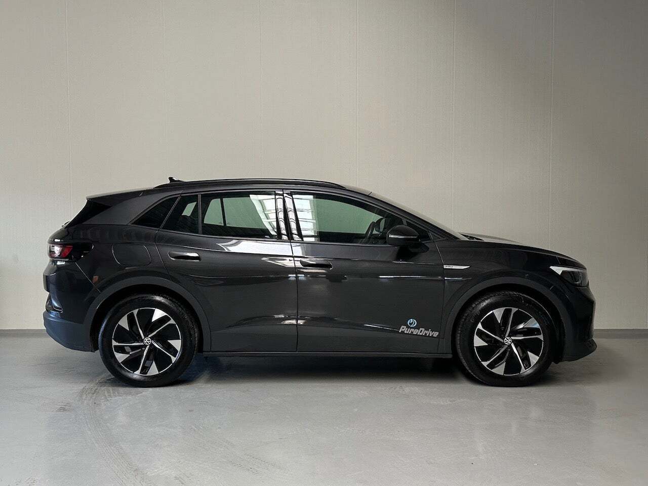 Grå VW ID.4 fra 2022