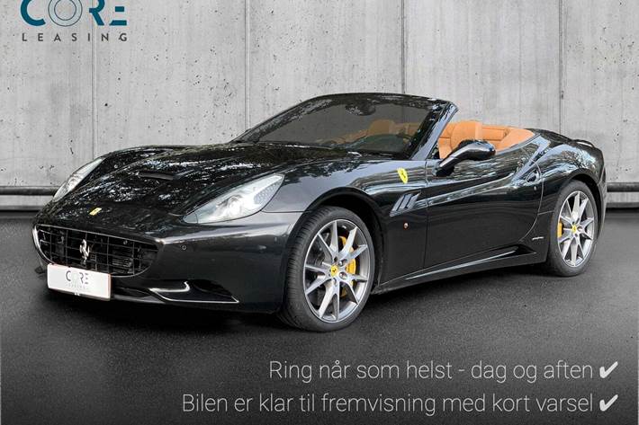 Grå Ferrari California fra 2010