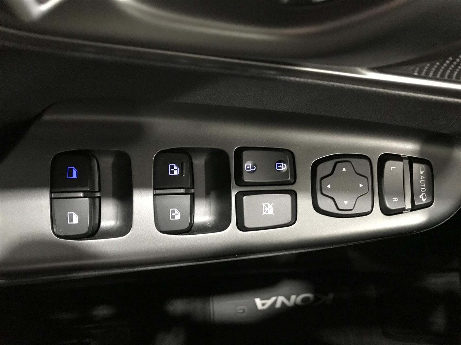 Blå Hyundai Kona fra 2020