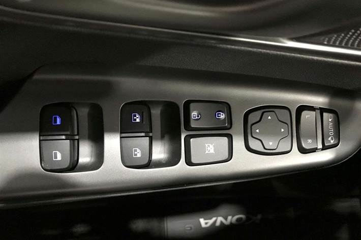 Blå Hyundai Kona fra 2020