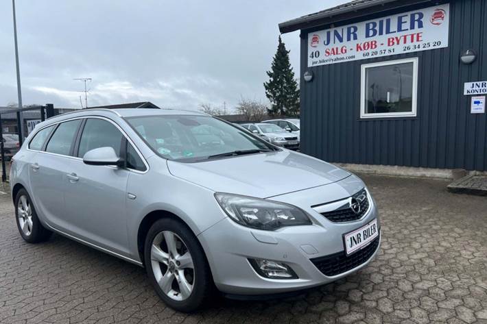 undefined Opel Astra fra 2011