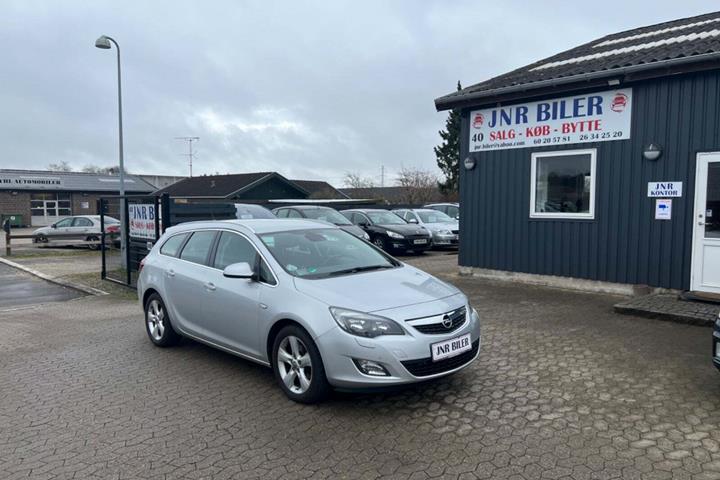 undefined Opel Astra fra 2011