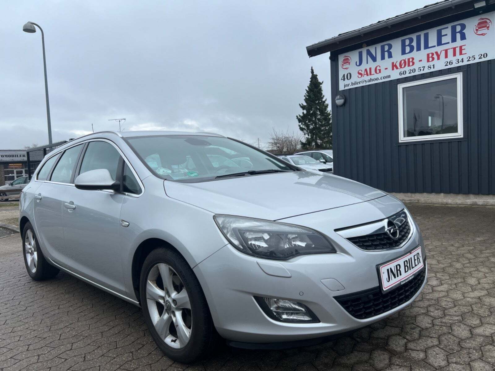 undefined Opel Astra fra 2011