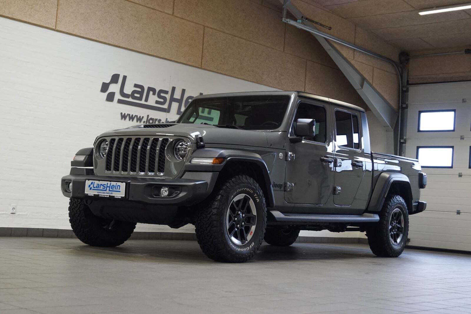 Grå Jeep Gladiator fra 2022