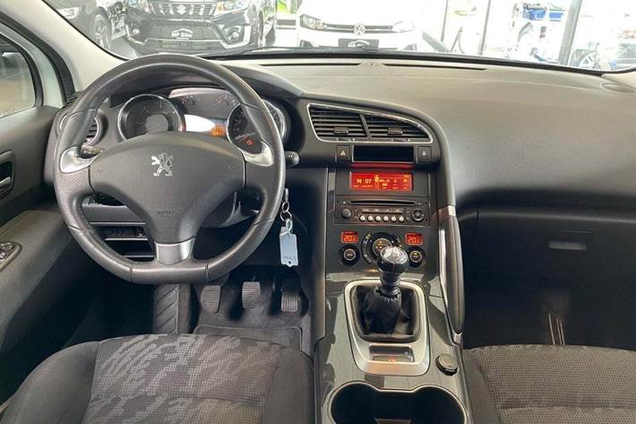 Hvid Peugeot 3008 fra 2012