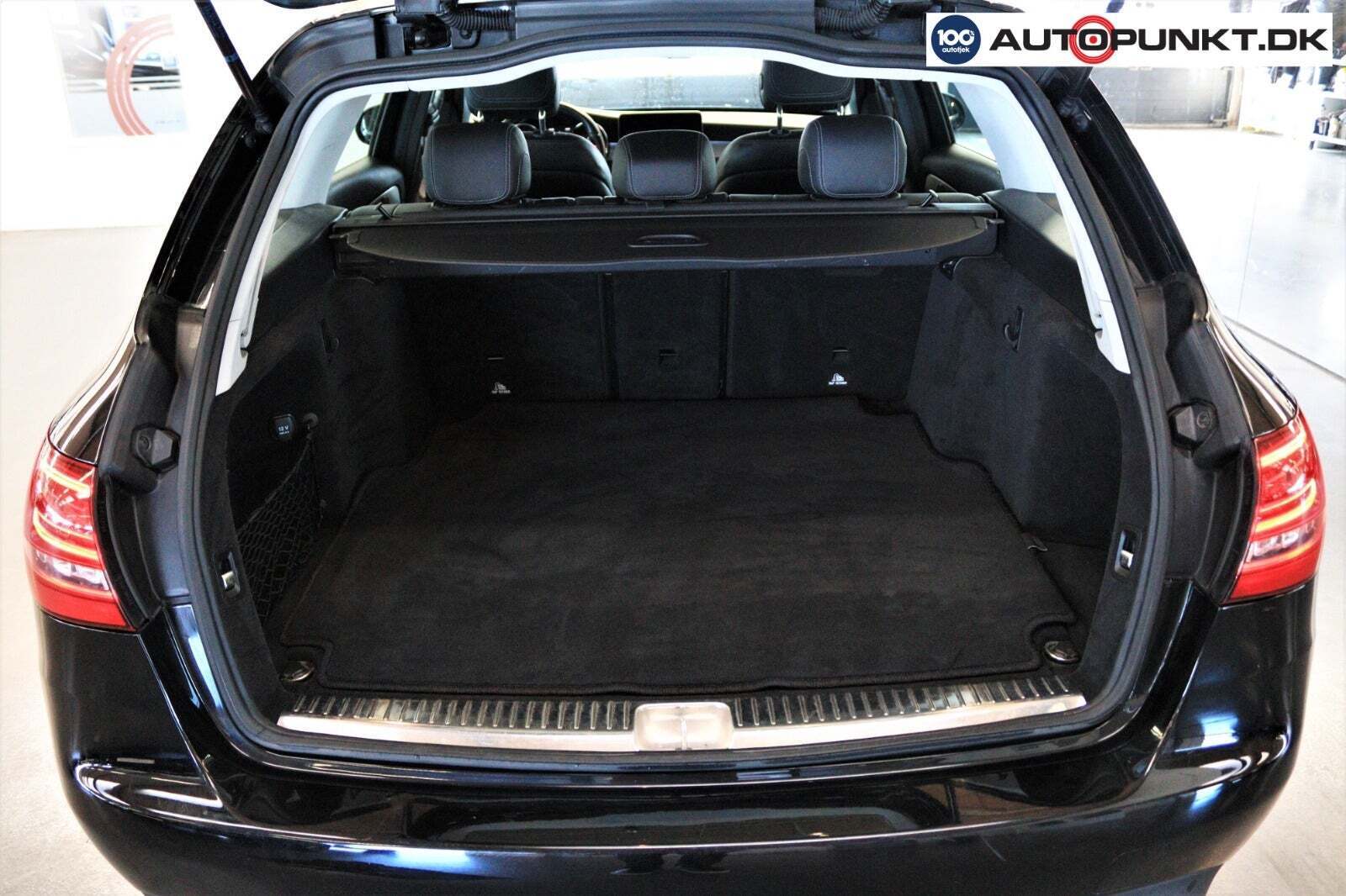 Sort Mercedes C220 d fra 2019