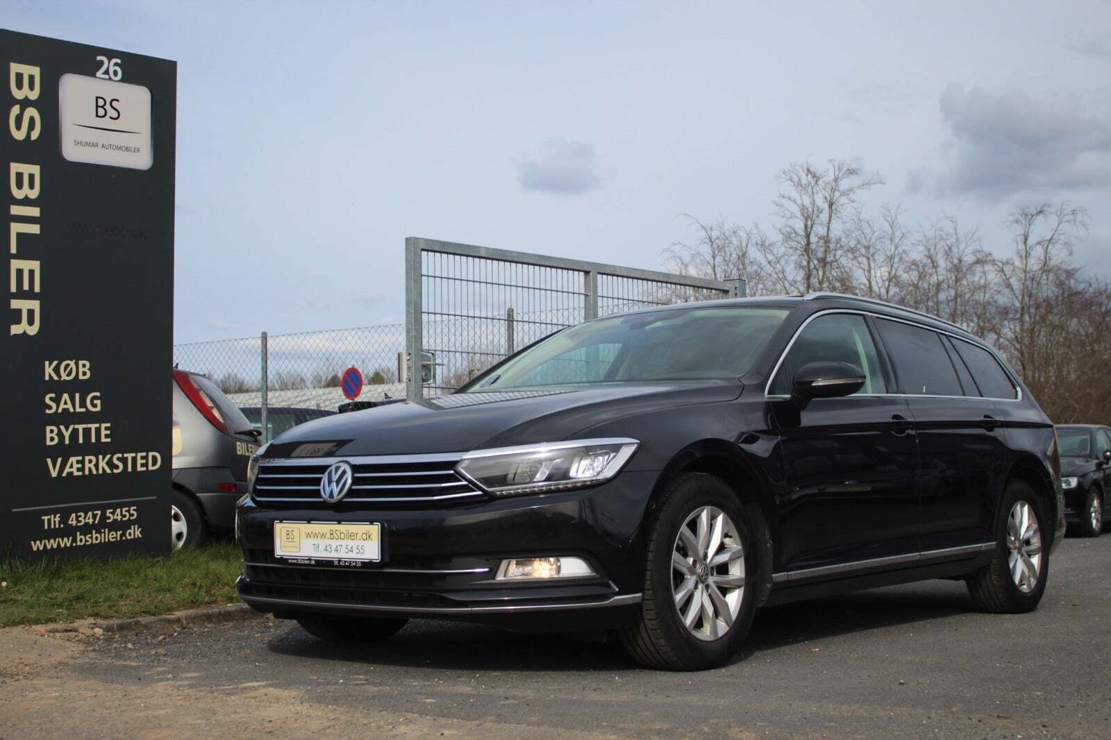 Grå VW Passat fra 2017