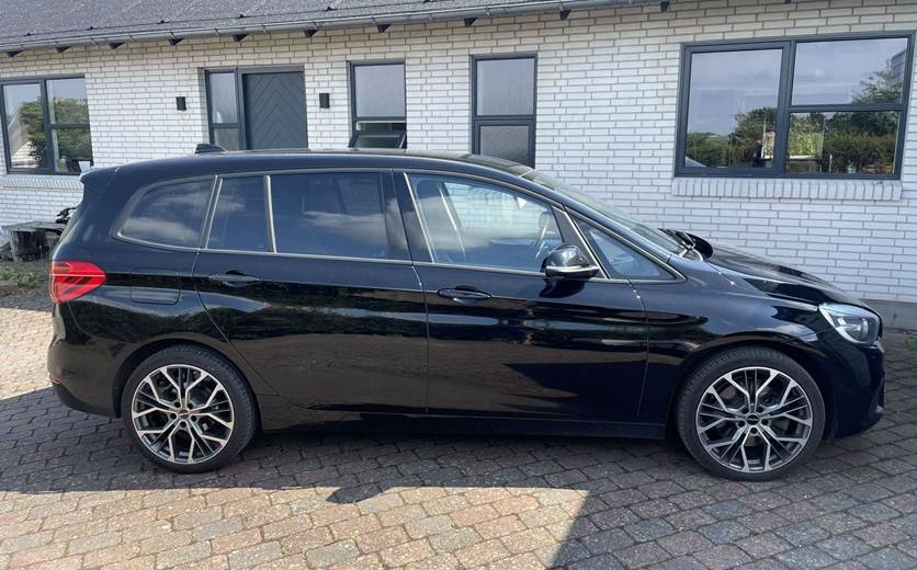 BMW 220d 2,2 GTI