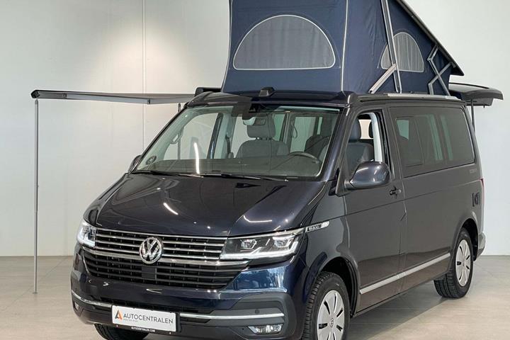 Blå VW California fra 2021