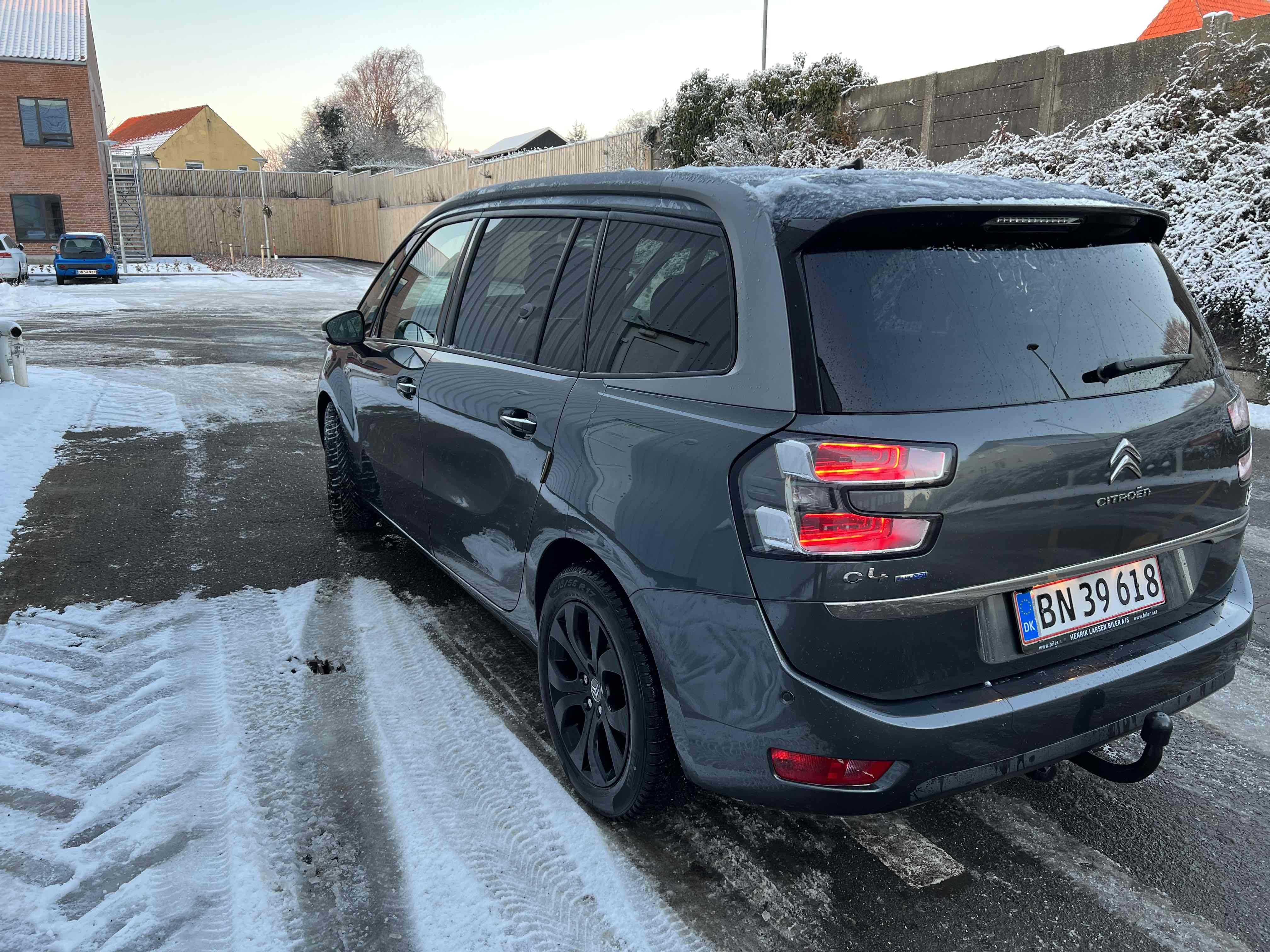 Grå Citroën Grand C4 Picasso fra 2015