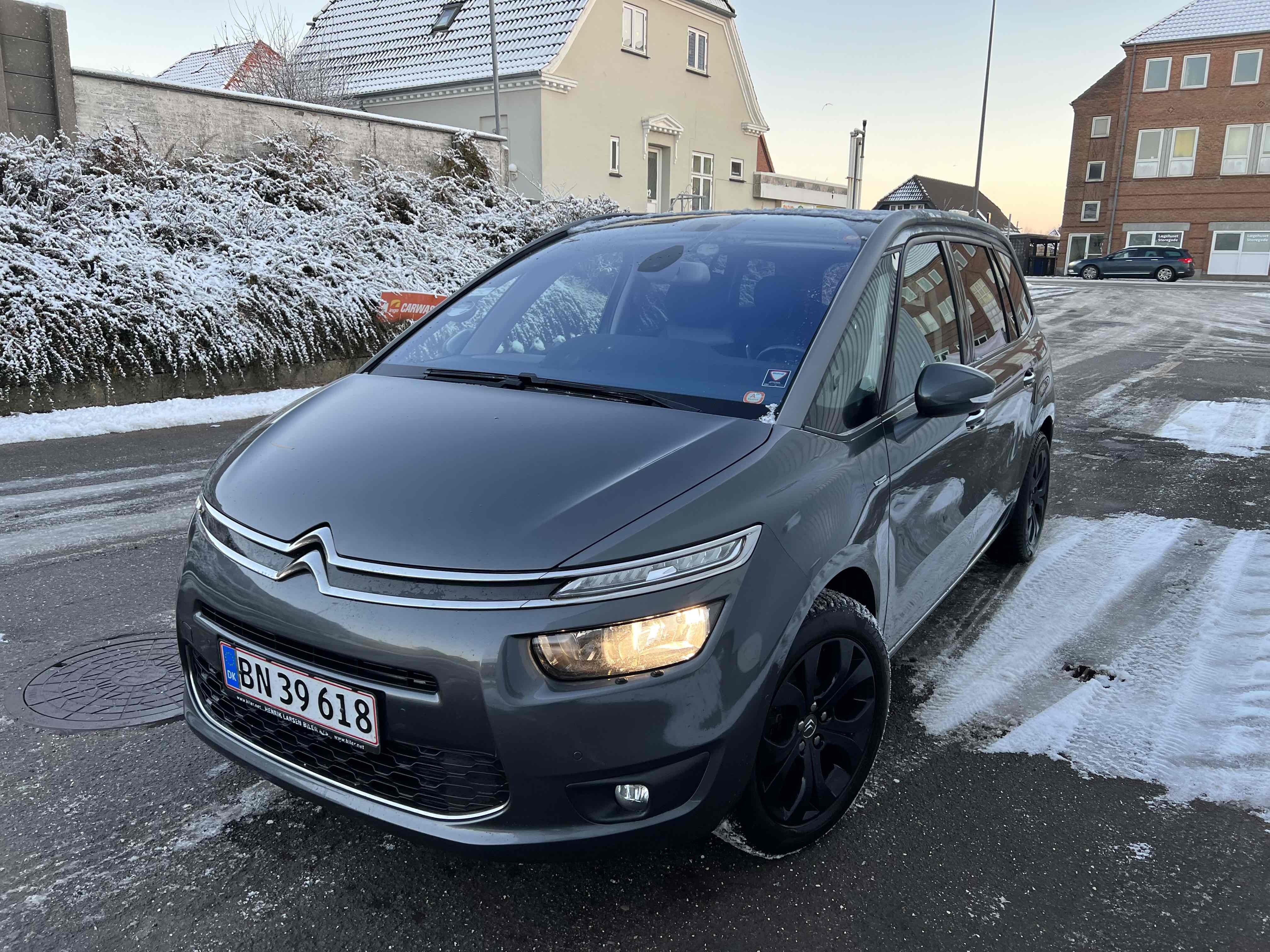 Grå Citroën Grand C4 Picasso fra 2015