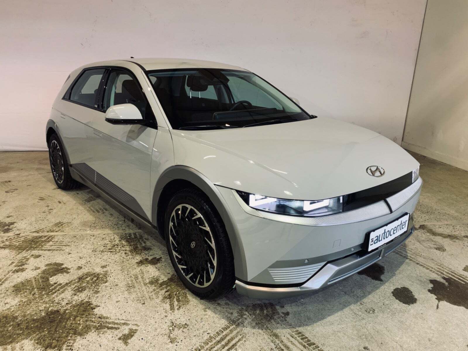 Grå Hyundai Ioniq 5 fra 2022