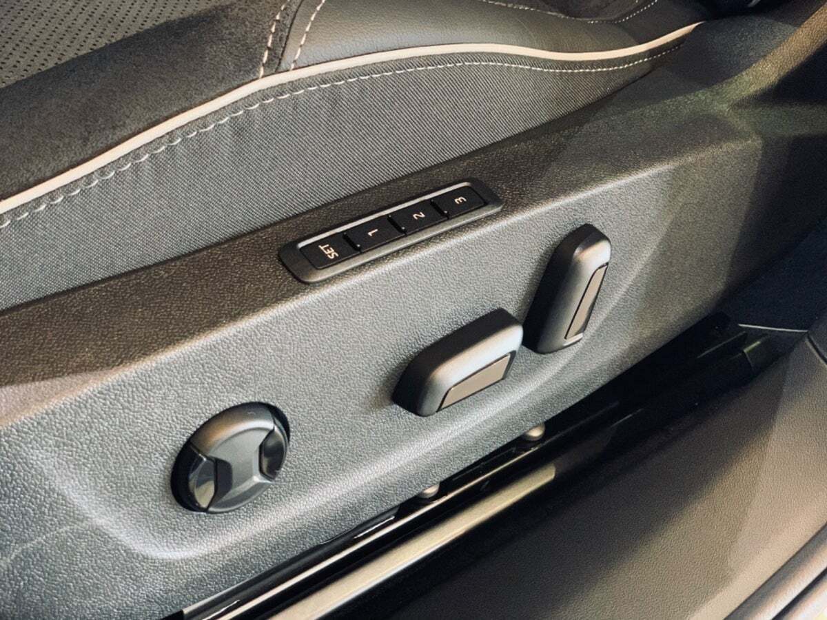 Sølv Skoda Enyaq fra 2023