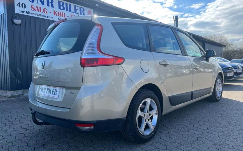 Renault Grand Scenic III 1,9 dCi 130 Dynamique 7prs