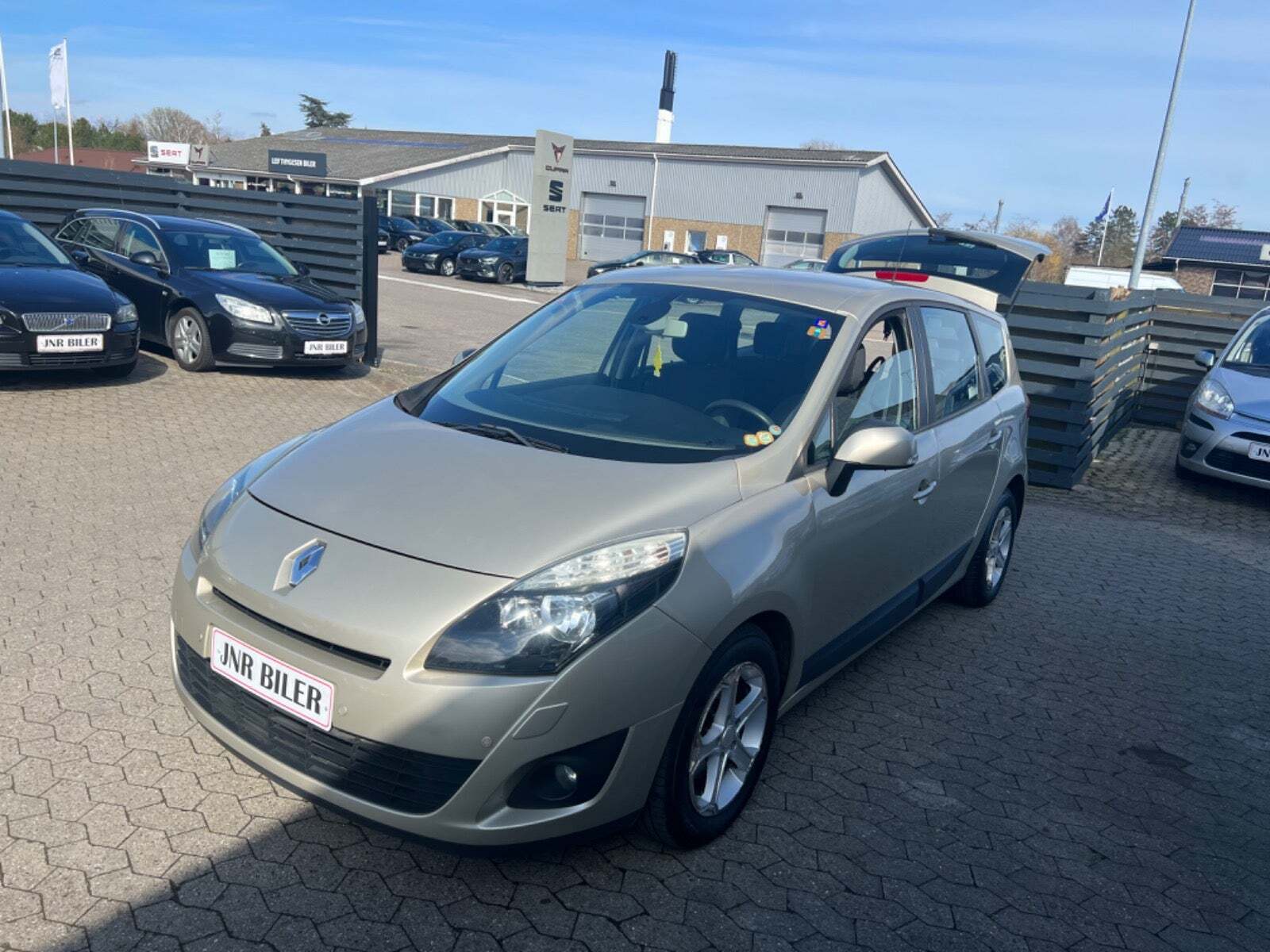 undefined Renault Grand Scenic III fra 2010 set udefra