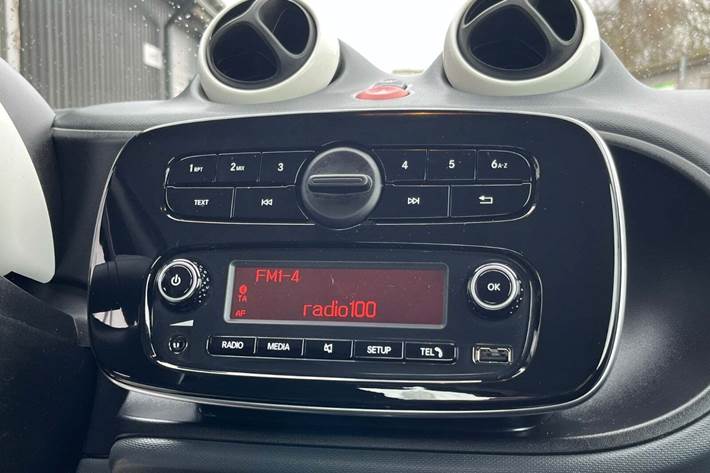 Hvid Smart Fortwo fra 2015