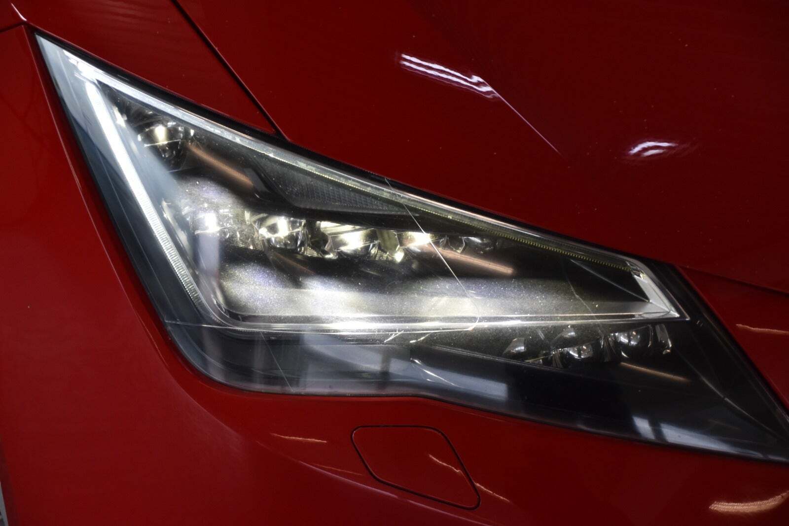 Rød Seat Leon fra 2014