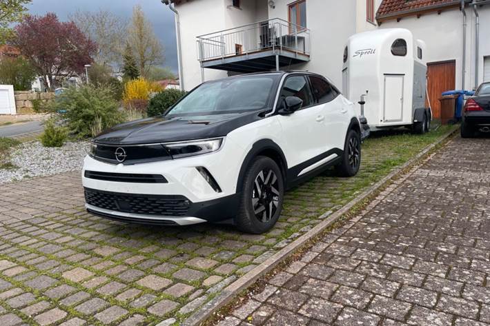Hvid Opel Mokka fra 2022