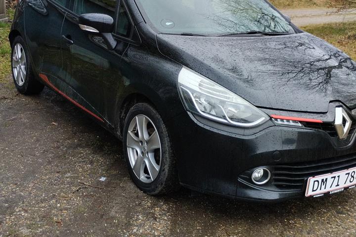 Sort Renault Ny Clio fra 2013