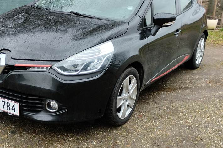 Sort Renault Ny Clio fra 2013