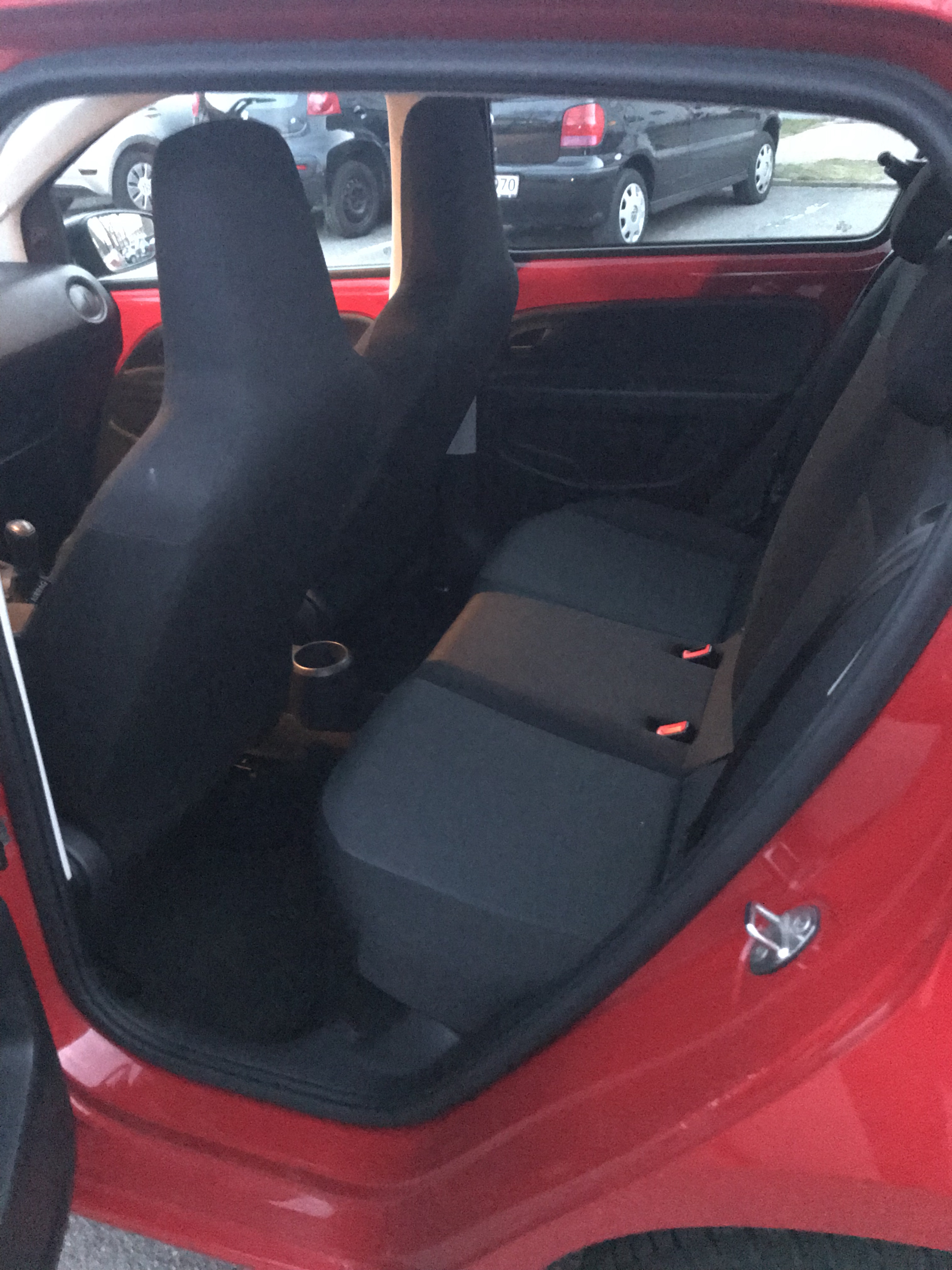 Rød Skoda Citigo fra 2016