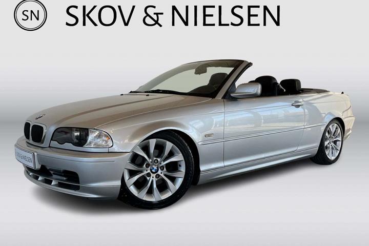 Grå BMW 318Ci fra 2004