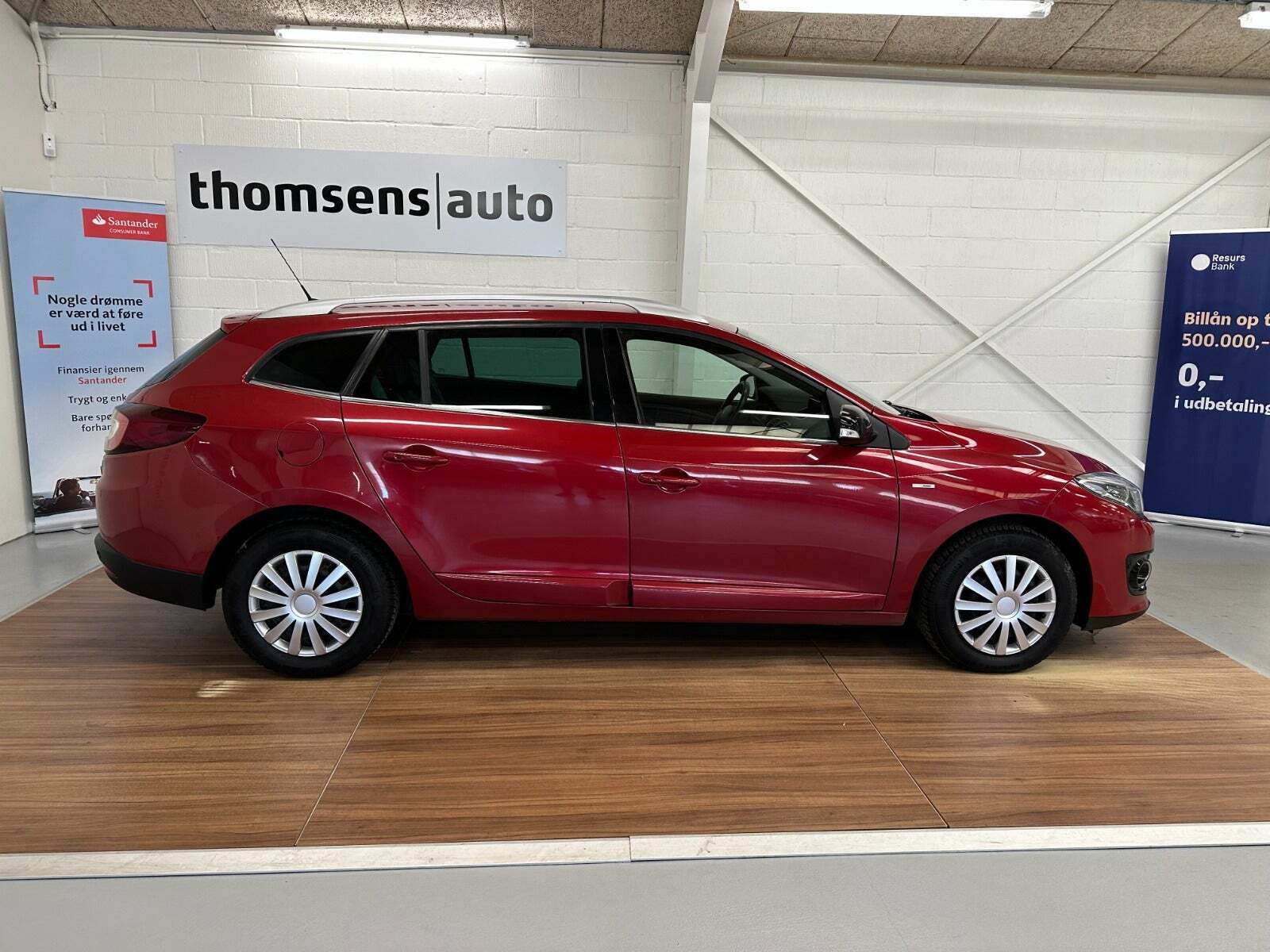 Rød Renault Megane III fra 2014