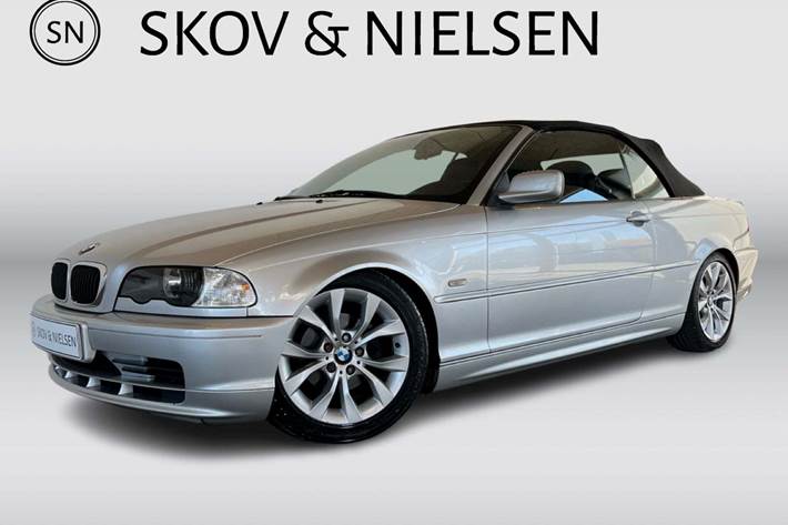 Grå BMW 318Ci fra 2004