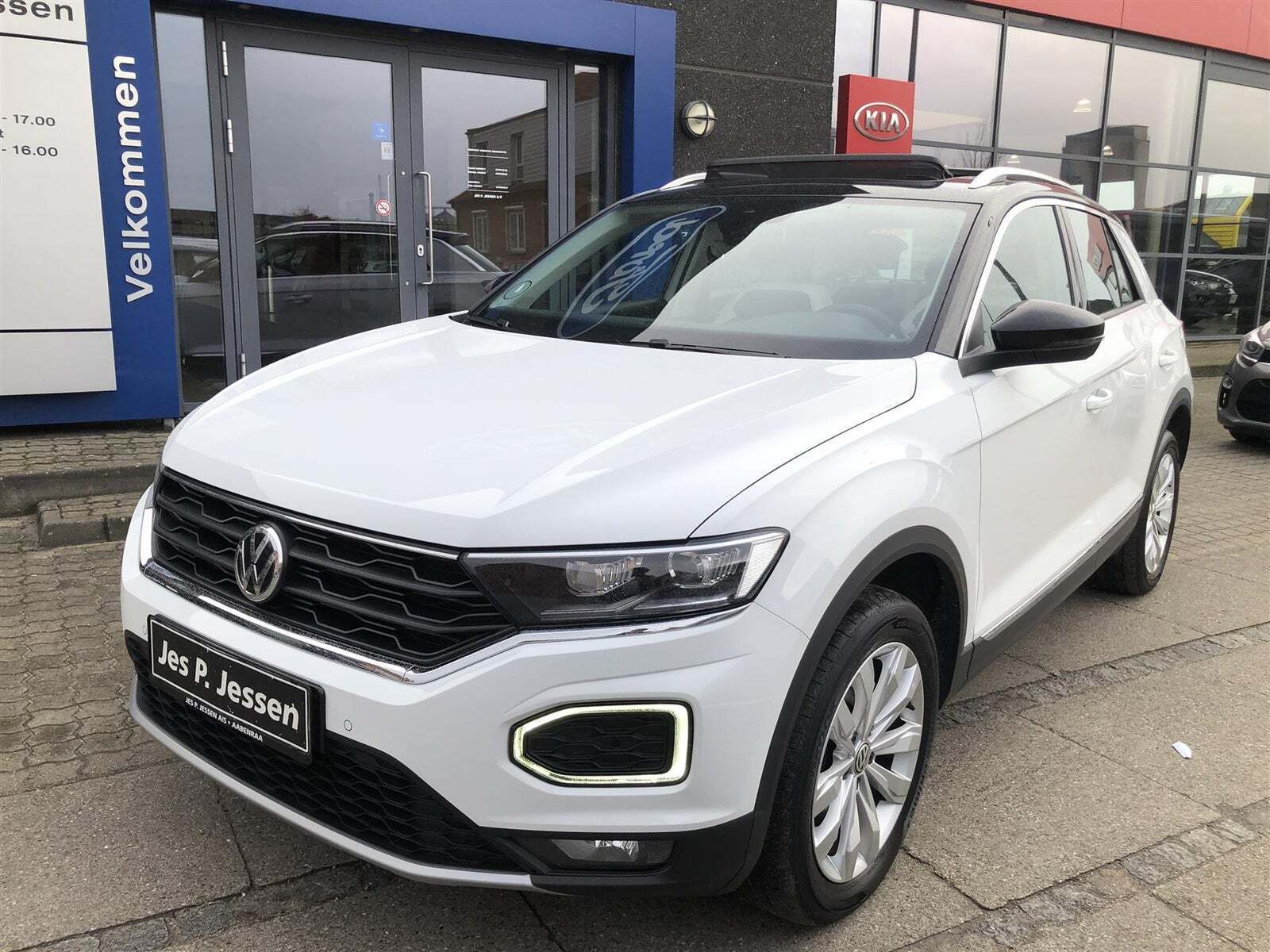 Hvid VW T-Roc fra 2020