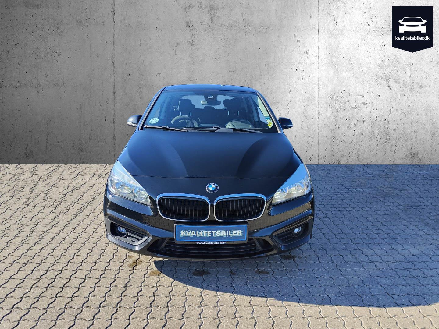 Sort BMW 218d fra 2016