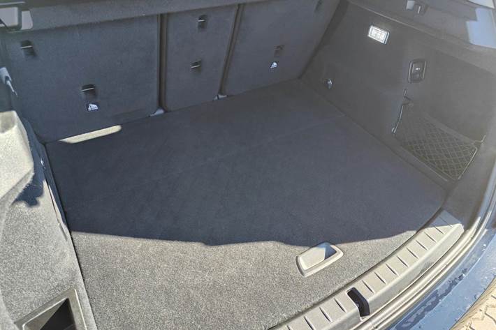 Sort BMW 218d fra 2016