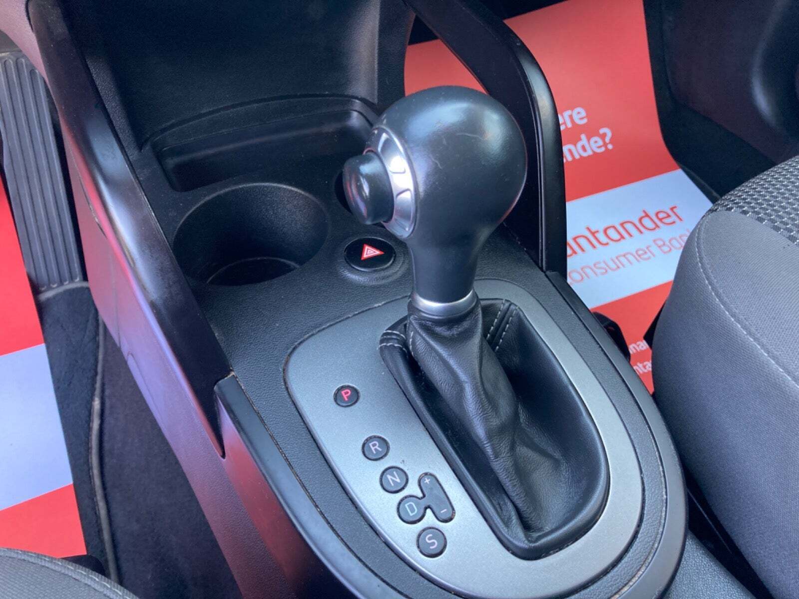 Grå Seat Altea XL fra 2015 set indefra