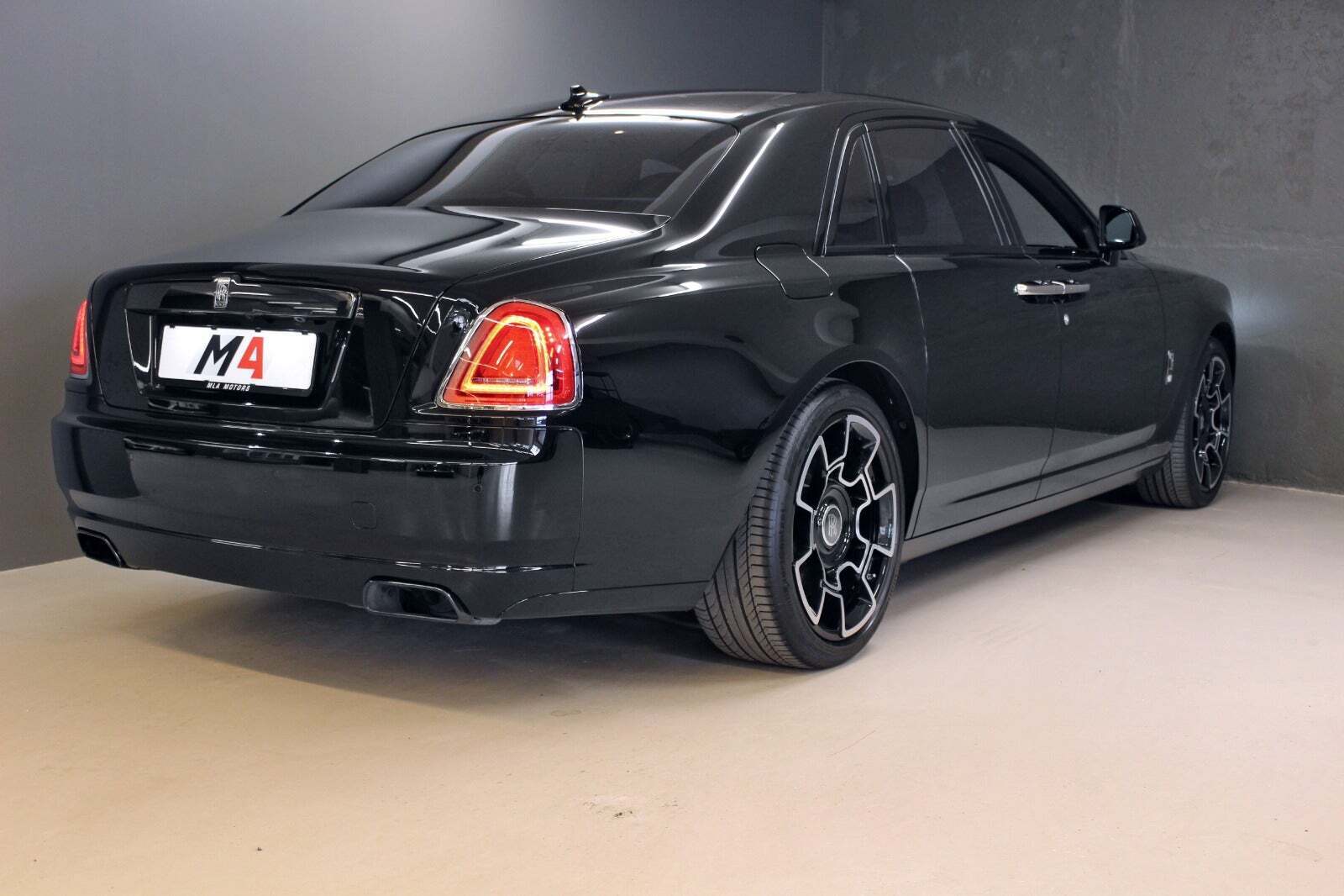 Grå Rolls Royce Ghost fra 2017