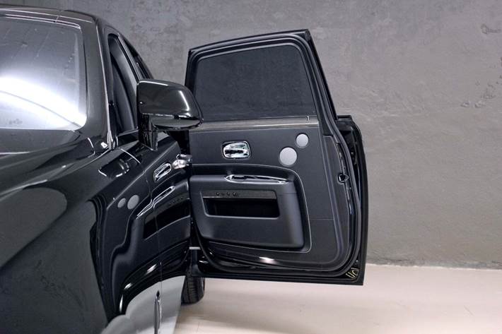 Grå Rolls Royce Ghost fra 2017