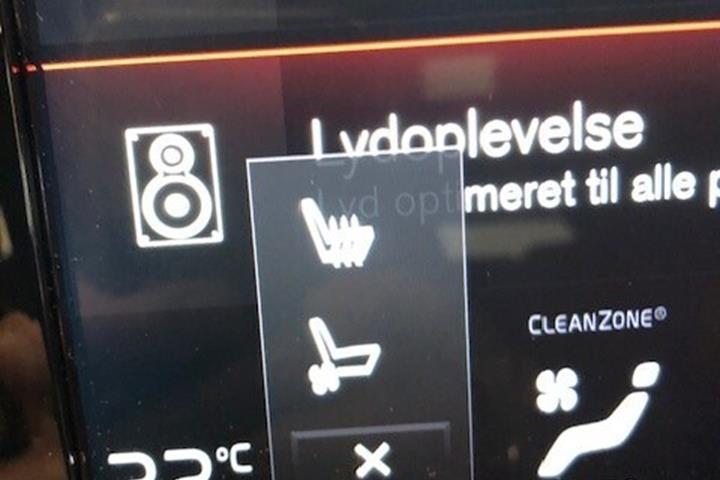 Beige Volvo V60 fra 2018