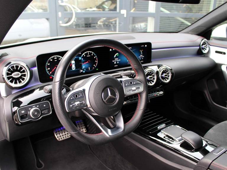 Mercedes CLA250