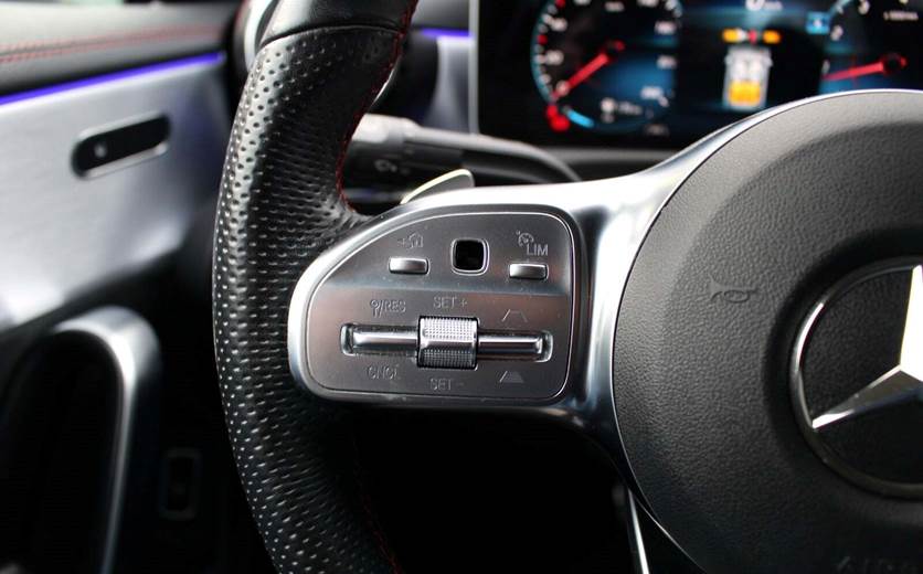 Mercedes CLA250