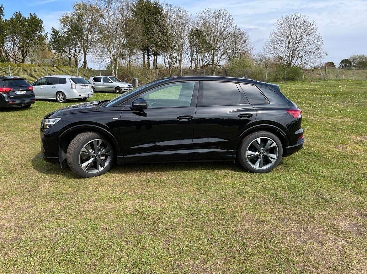 Sort Audi Q4 e-tron fra 2022