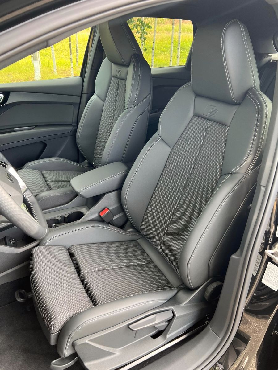 Sort Audi Q4 e-tron fra 2022