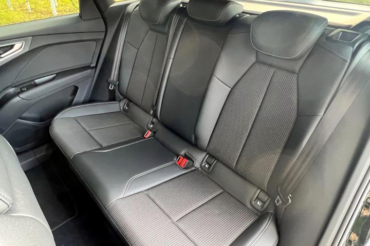 Sort Audi Q4 e-tron fra 2022