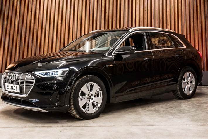 Sort Audi e-tron fra 2020