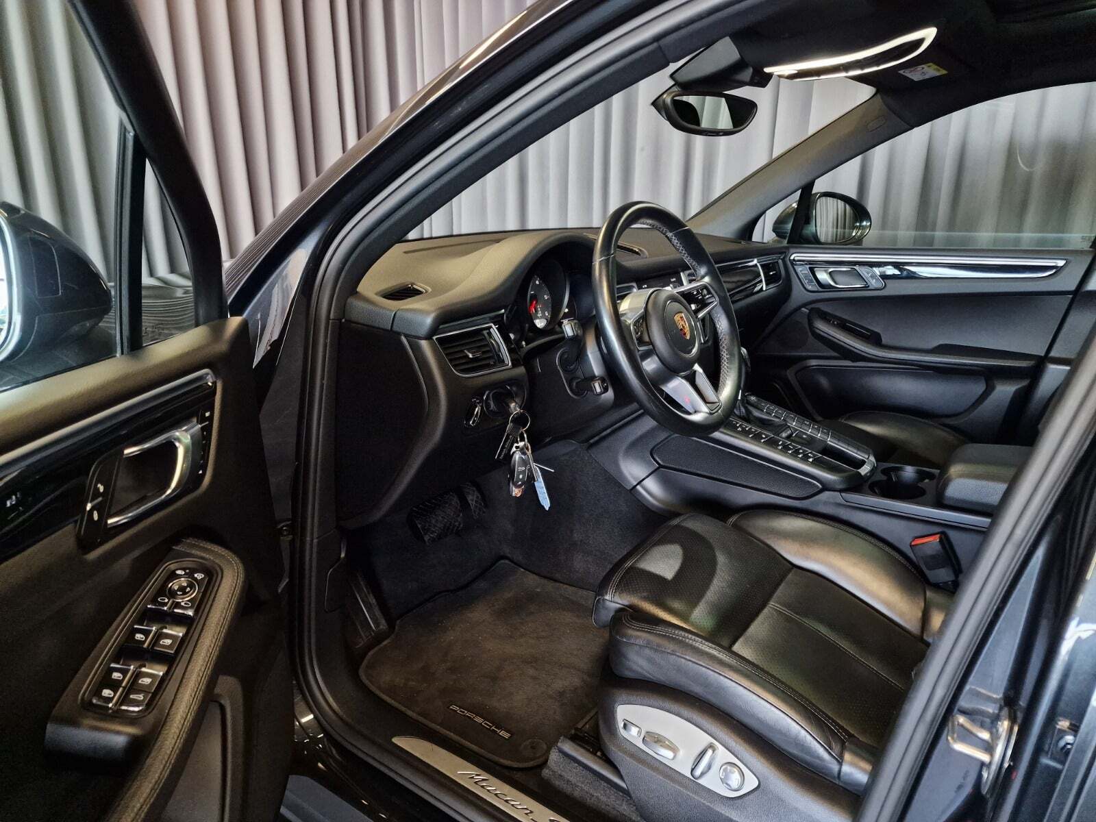 Porsche Macan S