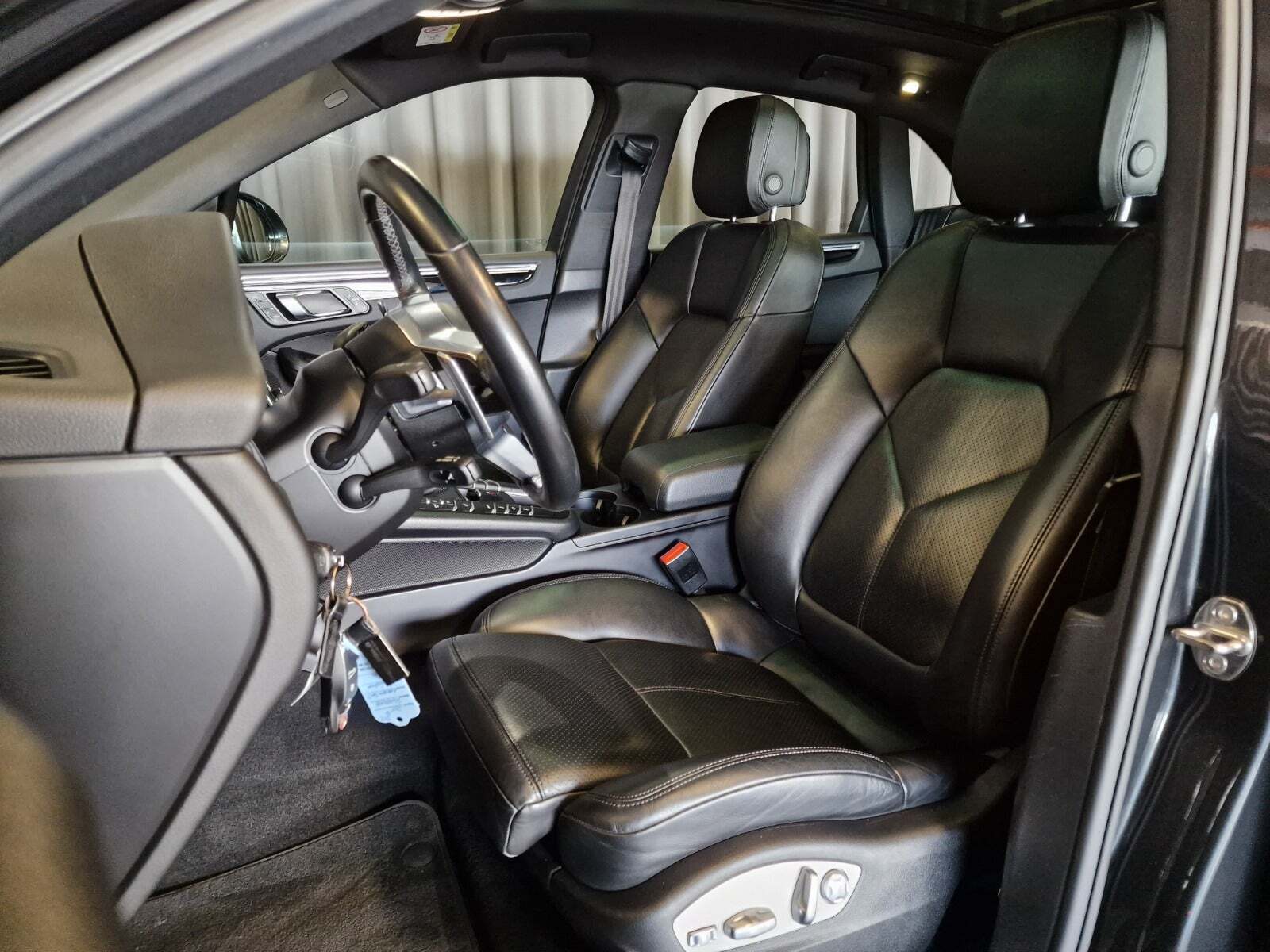 Porsche Macan S