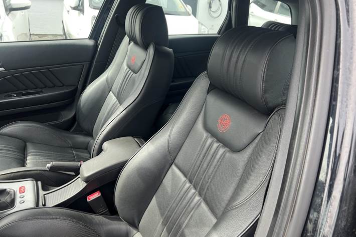 Sort Alfa Romeo 159 fra 2006