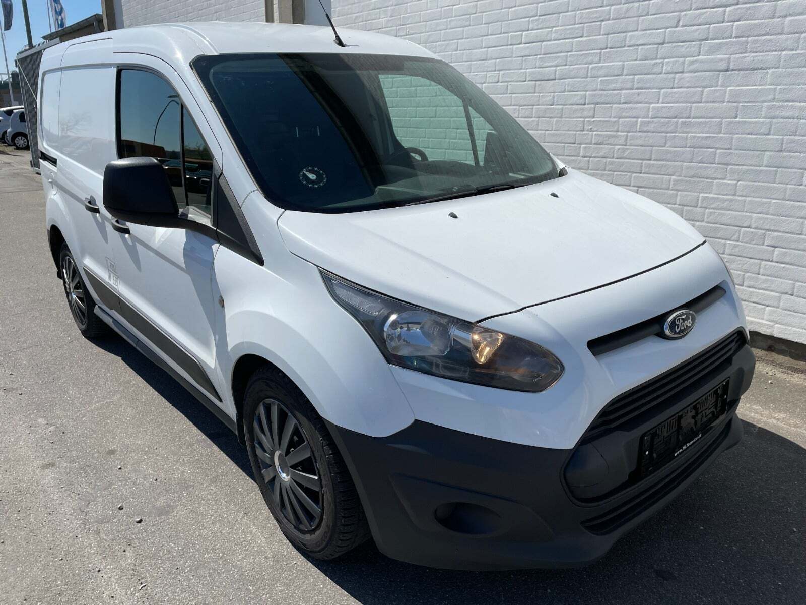 Hvid Ford Transit Connect fra 2014