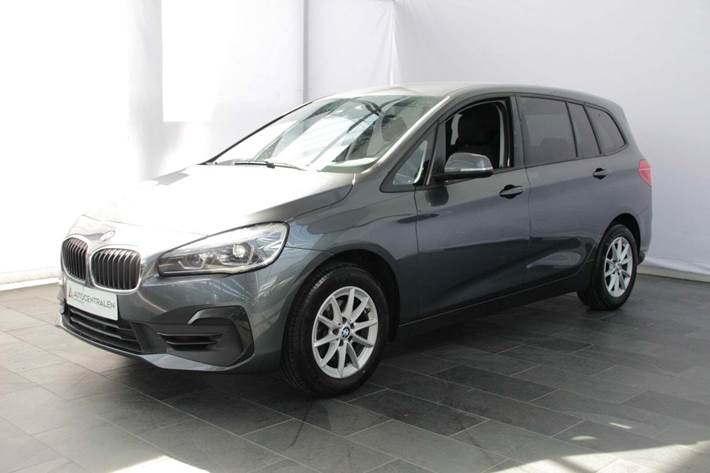 Grå BMW 216i fra 2021