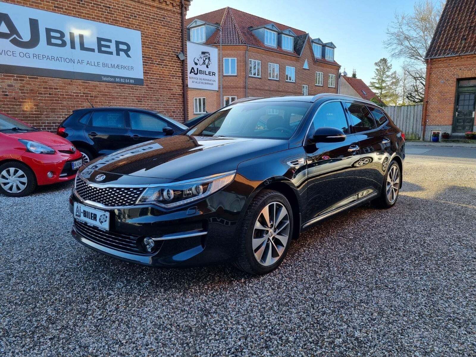 Grå Kia Optima fra 2017